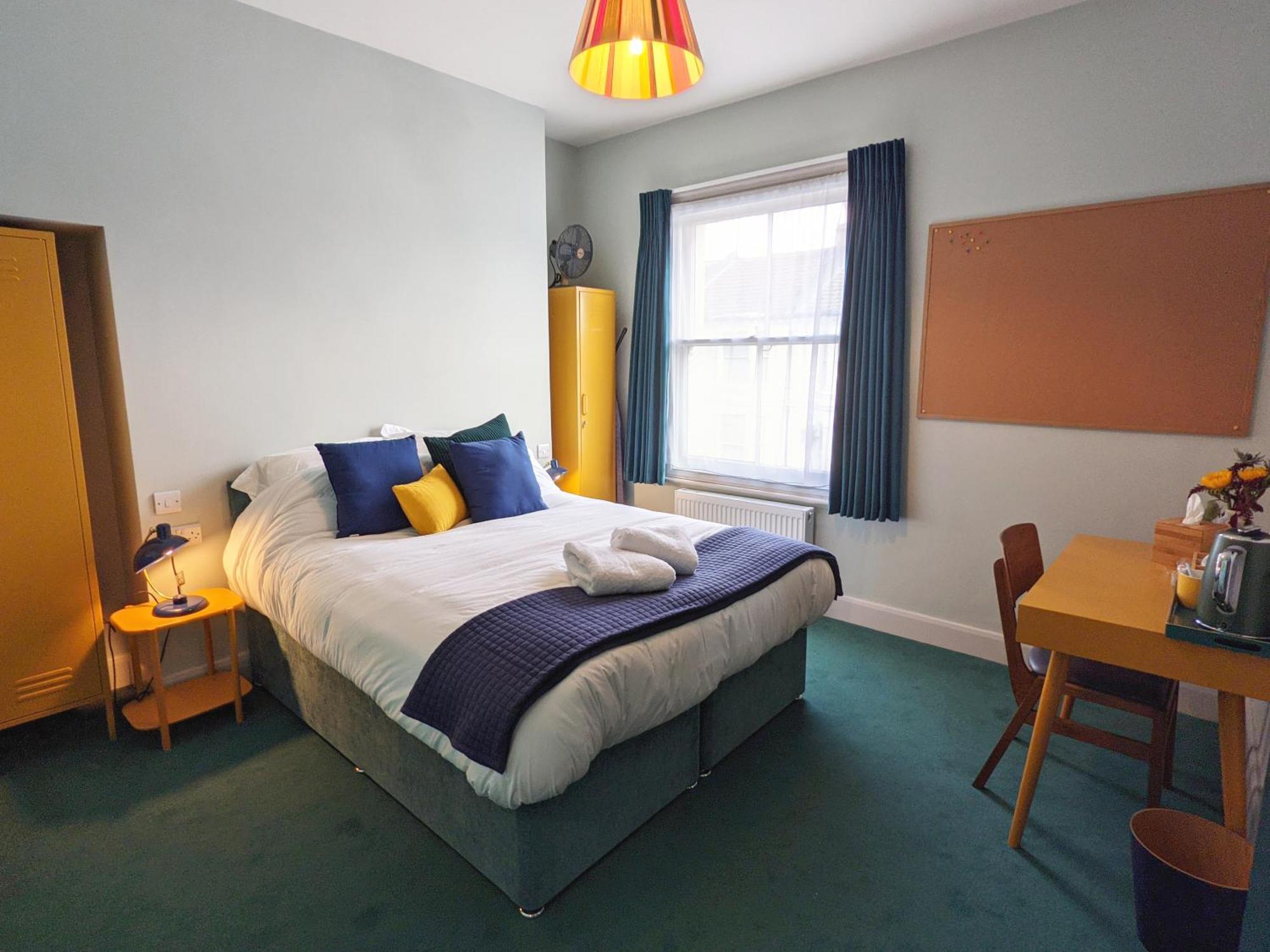 The Stirling Arms Pub & Rooms Brighton Room photo